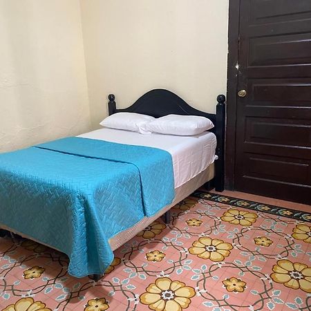 Hotel Malybu Гватемала Экстерьер фото
