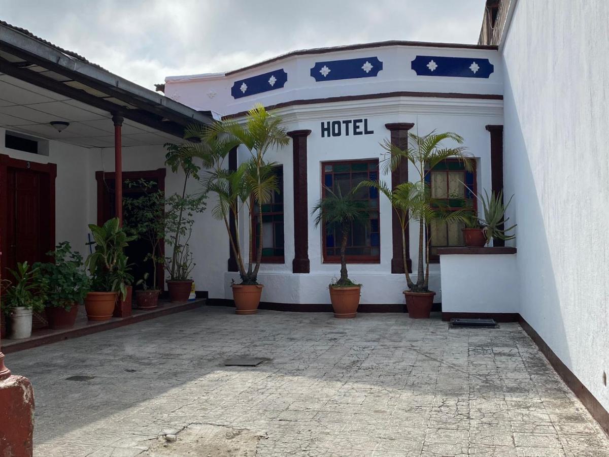 Hotel Malybu Гватемала Экстерьер фото